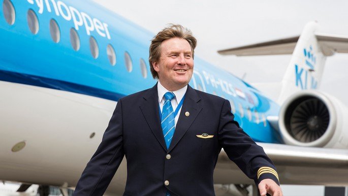 El Rey de Holanda copilota dos veces al mes vuelos de KLM