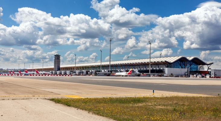 Terminal y Plataforma 1 del Aeropuerto Adolfo Suárez Madrid Barajas. Foto: Aena