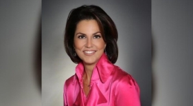 Turismo médico en México: Fallece Jessica Rossman, exejecutiva de United Airlines, tras someterse a tratamiento estético