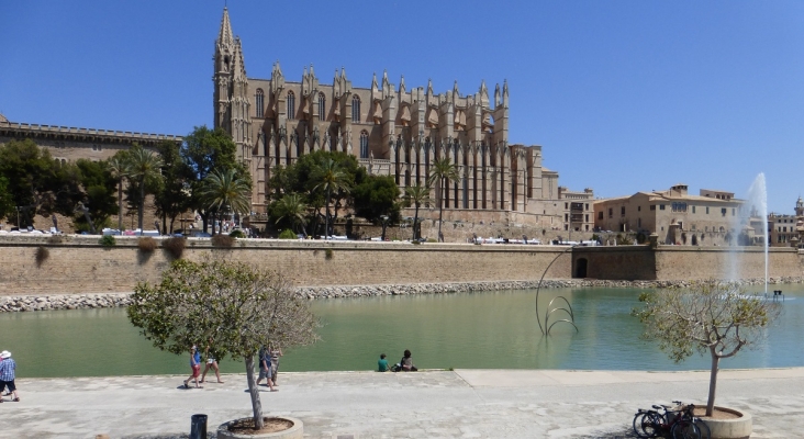 Baleares contacta a cónsules, touroperadores y agencias para calmar a los turistas Los visitantes son siempre bienvenidos