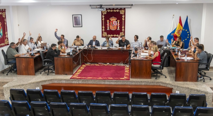 Sesión del pleno del Ayuntamiento de Mogán, Gran Canaria