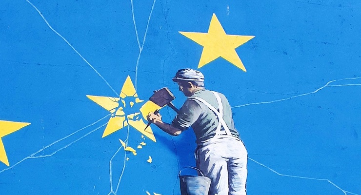 Hachazo de la UE de los derechos de los pasajeros menos compensaciones y cobro por equipaje de cabina