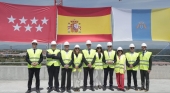 Izado de bandera en las obras del nuevo centro Hospitalario Hospiten en Madrid
