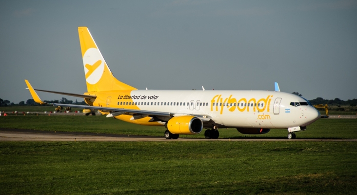 Flybondi cambia de propietarios: el nuevo dueño, un ex espía que hizo de puente entre Trump y Milei | Foto: Hernan Senki (CC BY-ND 2.0)