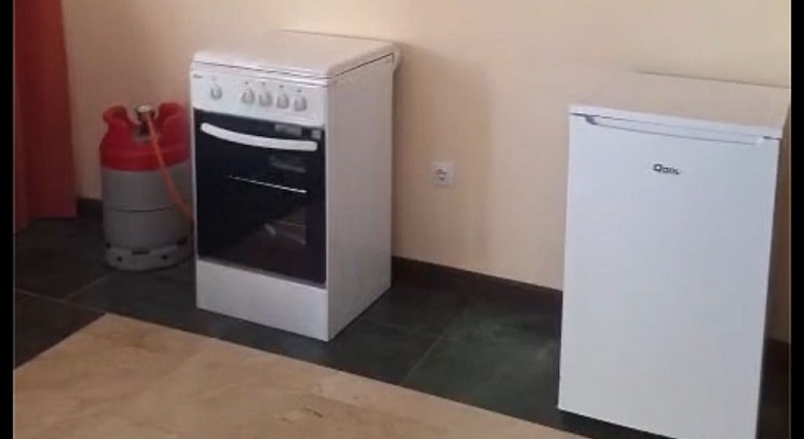 Algunos de los ocupantes del hotel han instalado cocinas de gas en varias habitaciones Algunos de los ocupantes del hotel han instalado cocinas de gas en varias habitaciones