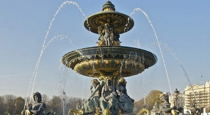 Fuente en París