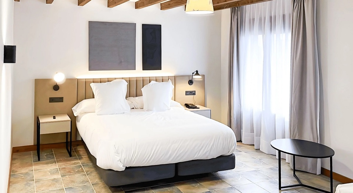 Checkin Hotel Group apuesta por el vino con el DWO Rioja Wine Hotel