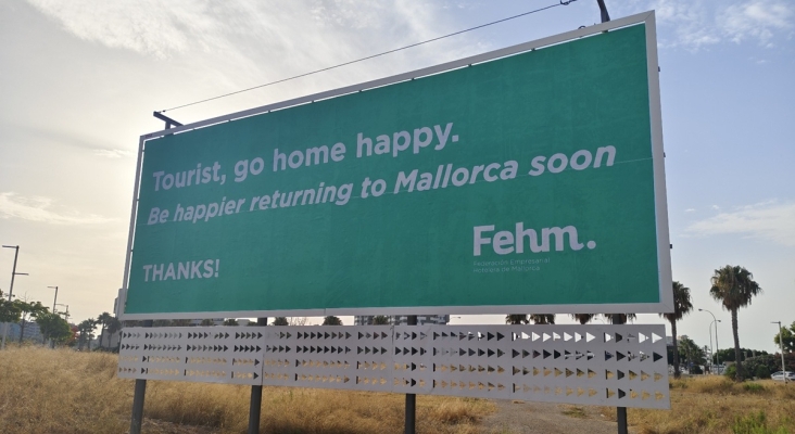 La patronal del transporte balear se une a la campaña de agradecimiento a los turistas de la FEHM