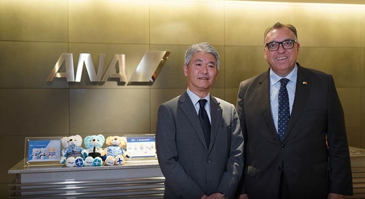 Naohiro Terakawa y Arturo Bernal Naohiro Terakawa y Arturo Bernal