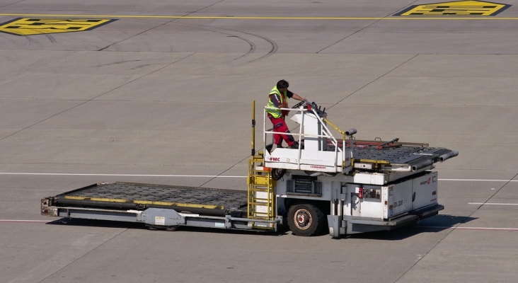 Acuerdo entre sindicatos y Menzies pone fin a la huelga en los arptos. de Alicante, Barcelona, Málaga, Mallorca y Tenerife S.