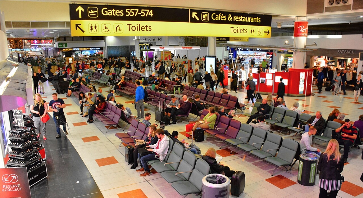 London (Gatwick) AirportNorth Terminal departures (49671603493)