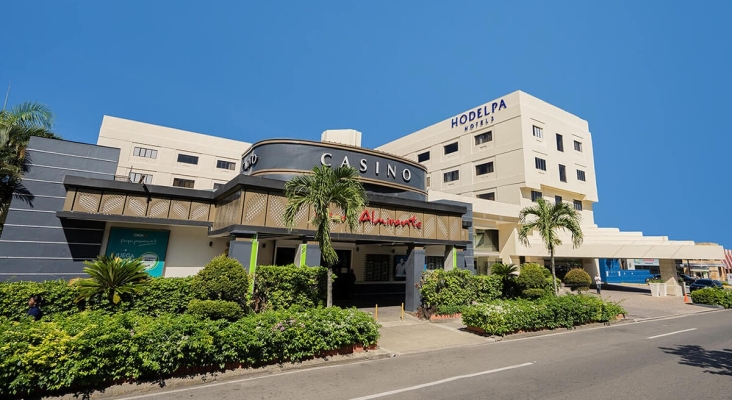 Hotel Hodelpa Gran Almirante (Santiago de los Caballeros, República Dominicana). Hotel Hodelpa Gran Almirante (Santiago de los Caballeros, República Dominicana).