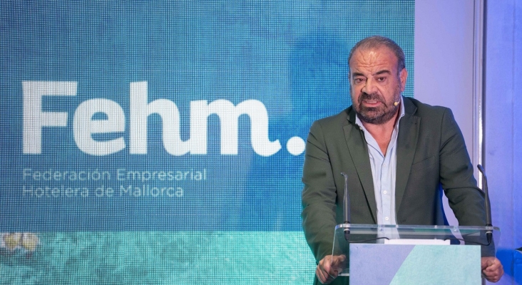 Gabriel Escarrer durante el acto de adhesión de la FEHM a la iniciativa Turismo que suma.