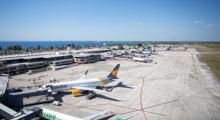 Aerodom deberá pagar 5 millones de dólares por el apagón del Aeropuerto de Santo Domingo (R. Dominicana) | Foto: Roberto Muñoz vía Aerodom