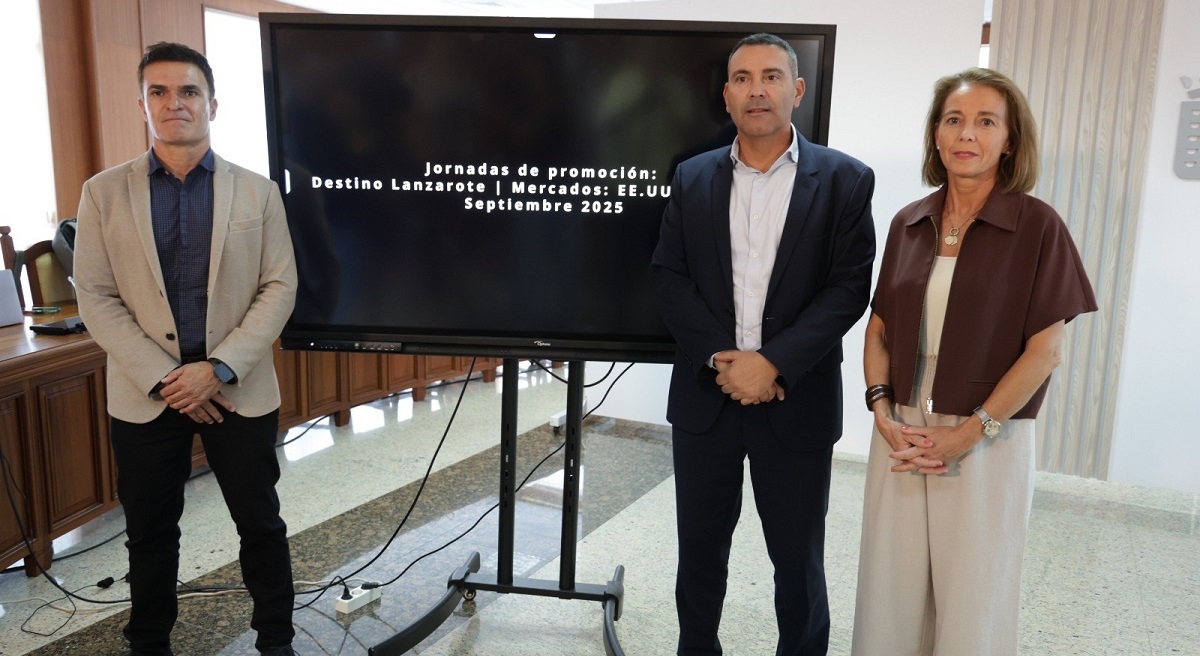 Héctor Fernández, Oswaldo Betancort y Susana Pérez Héctor Fernández, Oswaldo Betancort y Susana Pérez