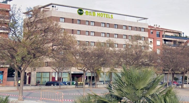 Edificación que acoge el B&B Hotel Tarragona Reus