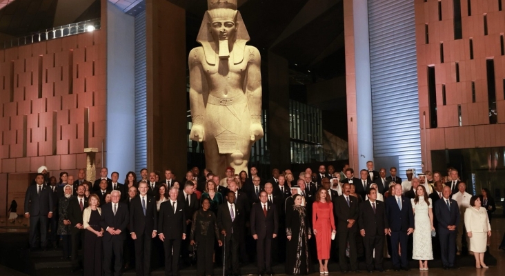 Foto dignatarios en inauguración del Gran Museo Egipcio| Foto: Casa Real