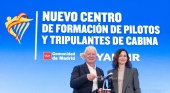Eddie Wilson, CEO de Ryanair DAC, e Isabel Díaz Ayuso, presidenta de la Comunidad de Madrid