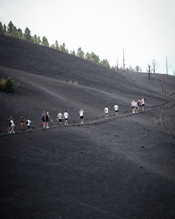 Caminata y visita al Volcán Tajogaite Caminata y visita al Volcán Tajogaite