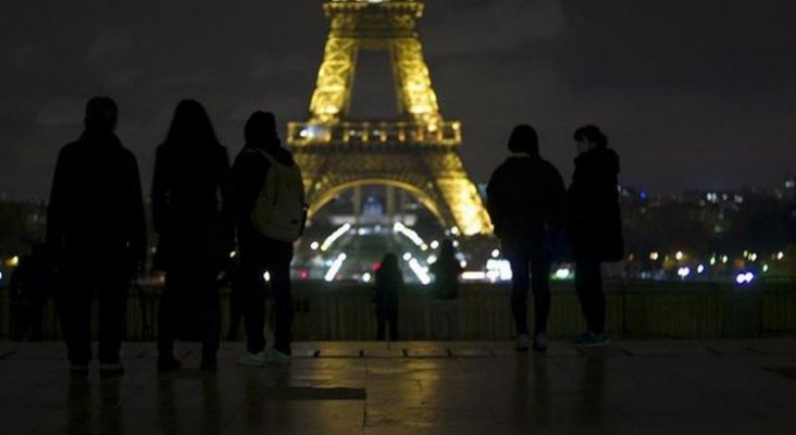 Airbnb limita los alquileres turísticos en París
