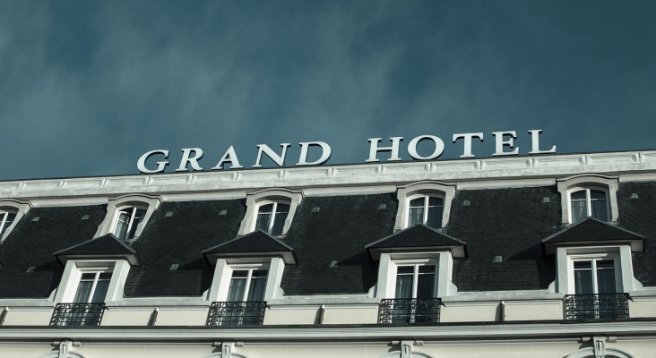 Amadeus pronostica que el número de reservas y los precios hoteleros seguirán creciendo en España este invierno