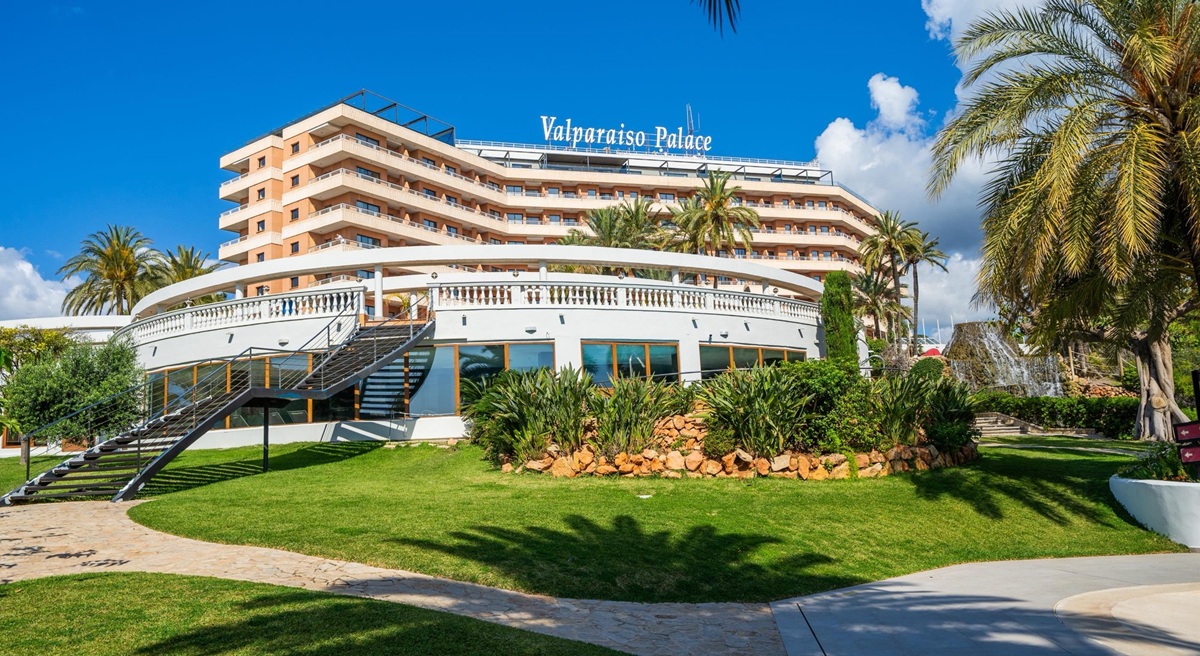 El grupo chino Jiangsu GPRO reformará el Hotel Valparaíso de Mallorca para ponerlo a la venta El grupo chino Jiangsu GPRO reformará el Hotel Valparaíso de Mallorca para ponerlo a la venta