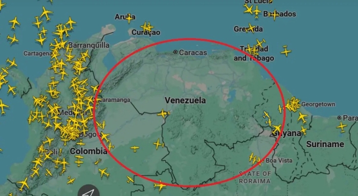 La crisis bélica en Venezuela provoca un caos en el espacio aéreo del Caribe y se cancelan cientos de vuelos | Foto: Flightradar24