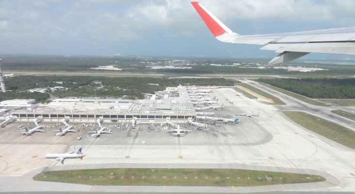 Aeropuerto de Cancún (México) | Foto: vladimix (CC BY-SA 2.0)