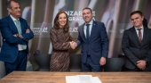 Firma del convenio en FITUR