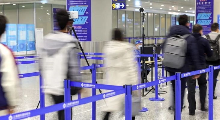 Shanghái (China) también extrema la inspección de viajeros extranjeros ante el riesgo del virus Nipah