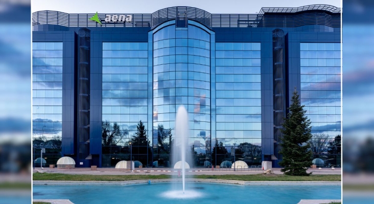Aena propone una subida media de las tarifas de 43 céntimos por pasajero e inversiones por 13.000 millones