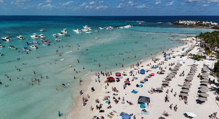 El Caribe mexicano roza el lleno turístico a pesar de la ola de inseguridad tras la muerte de ‘El Mencho’