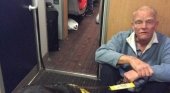 Revisor de tren de Virgin obliga a pasajero ciego a viajar sentado en el suelo