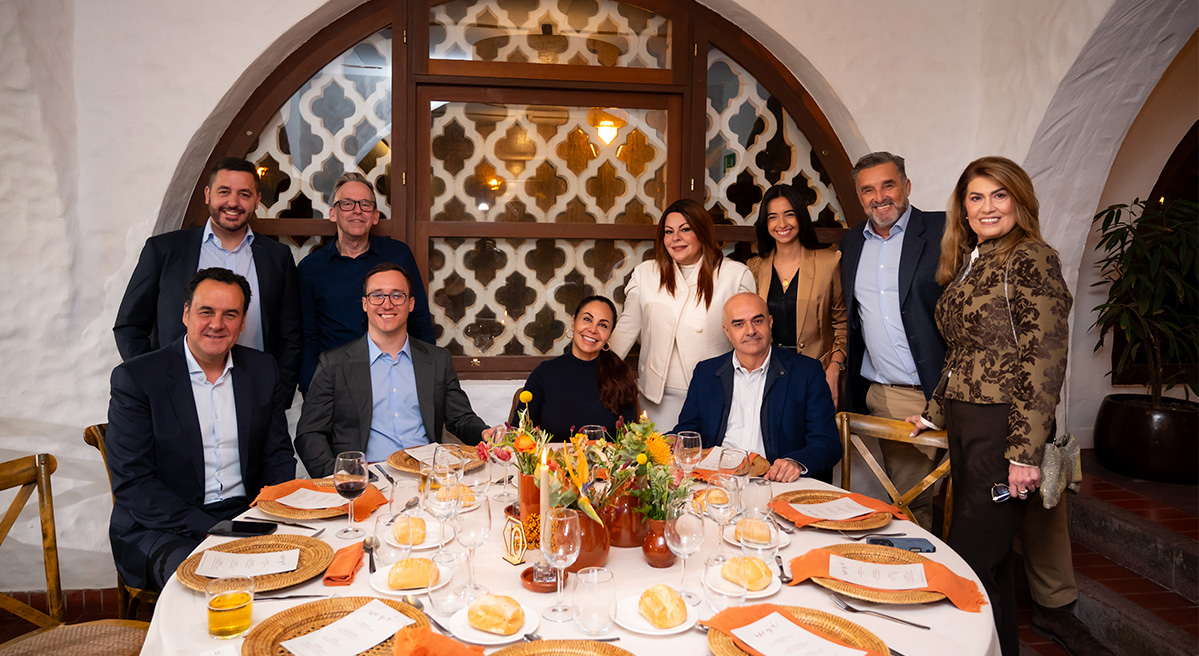 Carlos Salazar, Antonio Sánchez, Arno Richartz, Carlos Gens, Mayerly Álvarez, Patricia Hernández, Alfredo Díaz, María del Carmen Pérez, Ignacio Pérez y Lidia Rodríguez