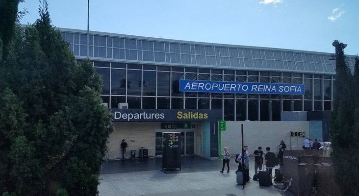 Terminal del Aeropuerto Reina Sofía, Tenerife