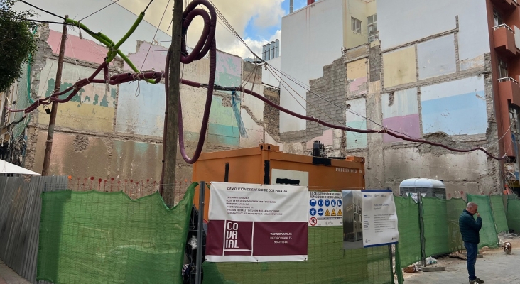 Obra de grupo Kanali en la Calle Ripoche de Las Palmas de Gran Canaria Foto Tourinews