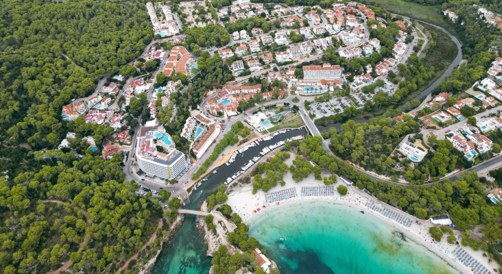 El sorprendente 'ranking' de las empresas de alquiler vacacional de Menorca según su sede fiscal