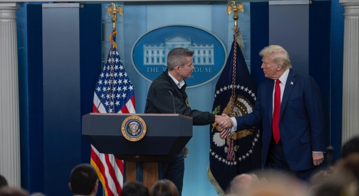 El secretario de Transporte, Sean Duffy, con el presidente de Estados Unidos, Donald Trump | Foto: Sean Duffy, vía Facebook