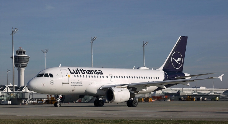 Avión de la aerolínea alemana Lufthansa 