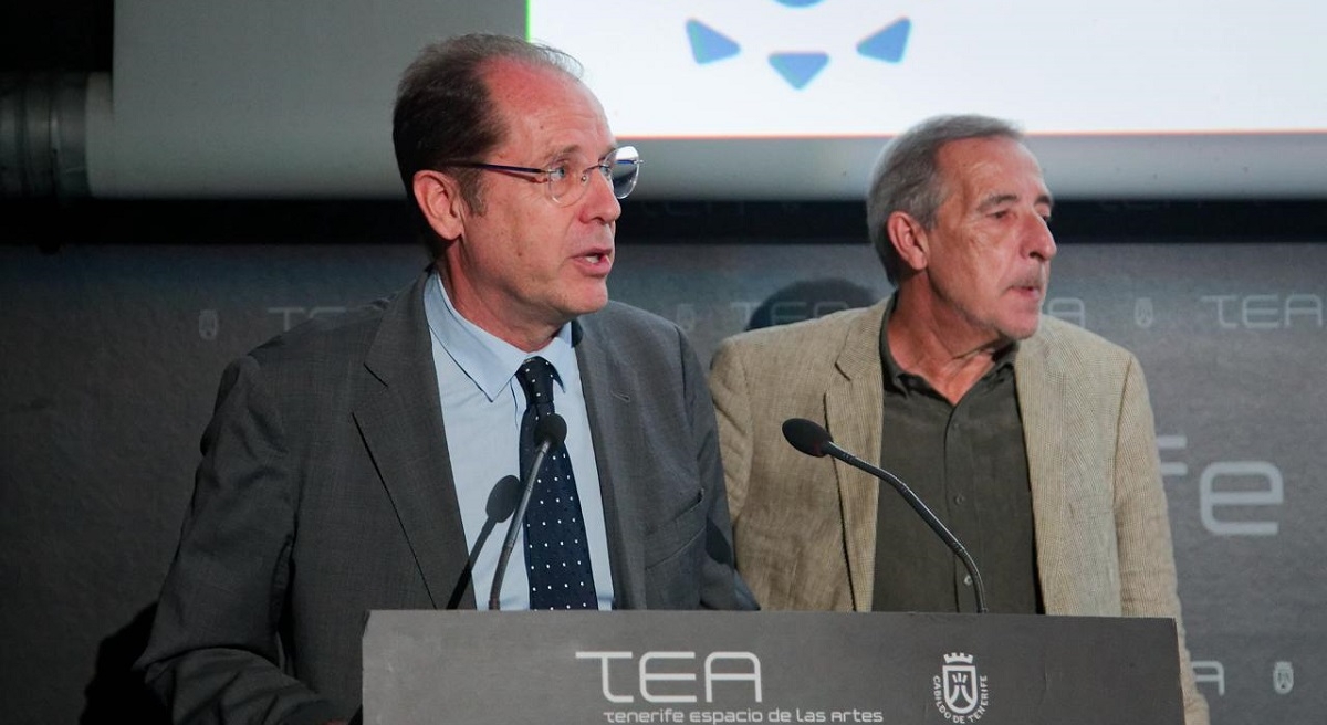 José Manuel Sanabria, viceconsejero de Turismo de Canarias, y Juan Félix Rosa, técnico de estadística del Observatorio Turístico José Manuel Sanabria, viceconsejero de Turismo de Canarias, y Juan Félix Rosa, técnico de estadística del Observatorio Turístico