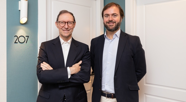 Ignacio Urbelz, Consejero Delegado de Petit Palace y Gonzalo Armenteros, Presidente de Soho Boutique Hotels (de izquierda a derecha)