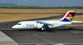 Avión de la compañía Airlink, en la que viajó el sospechoso de contagio. | Foto: Hansueli Krapf (CC BY-SA 3.0)