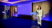 Stavros Papastavrou, ministro de Medioambiente  griego, y Olga Kefalogianni, ministra de Turismo