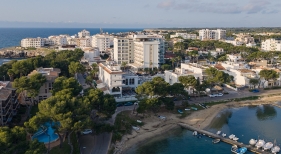 Smy Hotels inaugura en Mallorca el Smy Portocolom, un 4 estrellas superior con apuesta por el deporte y el bienestar Smy Hotels inaugura en Mallorca el Smy Portocolom, un 4 estrellas superior con apuesta por el deporte y el bienestar