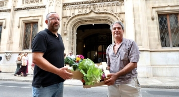 Los agricultores de Mallorca exigen al Consell que haga cumplir la cuota del 3% de producto local en hoteles y restaurantes