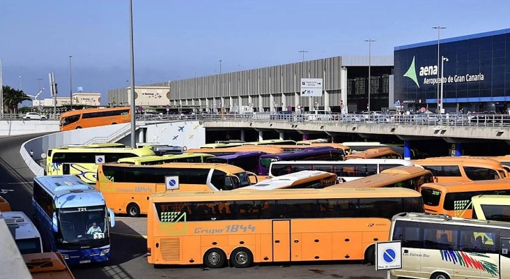 Autocares en el Aeropuerto de Gran Canaria