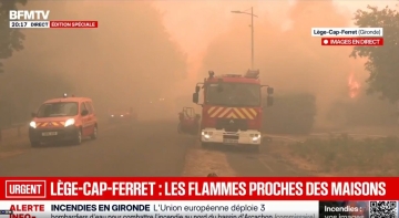 Tres grandes incendios obligan a evacuar a más de 60.000 personas en zonas turísticas del sur de Francia | Foto: Captura de BFMTV