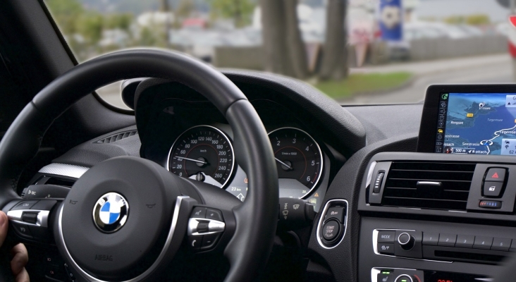 La industria del automóvil en Alemania, cuesta abajo y sin frenos BMW anuncia 8.000 despidos