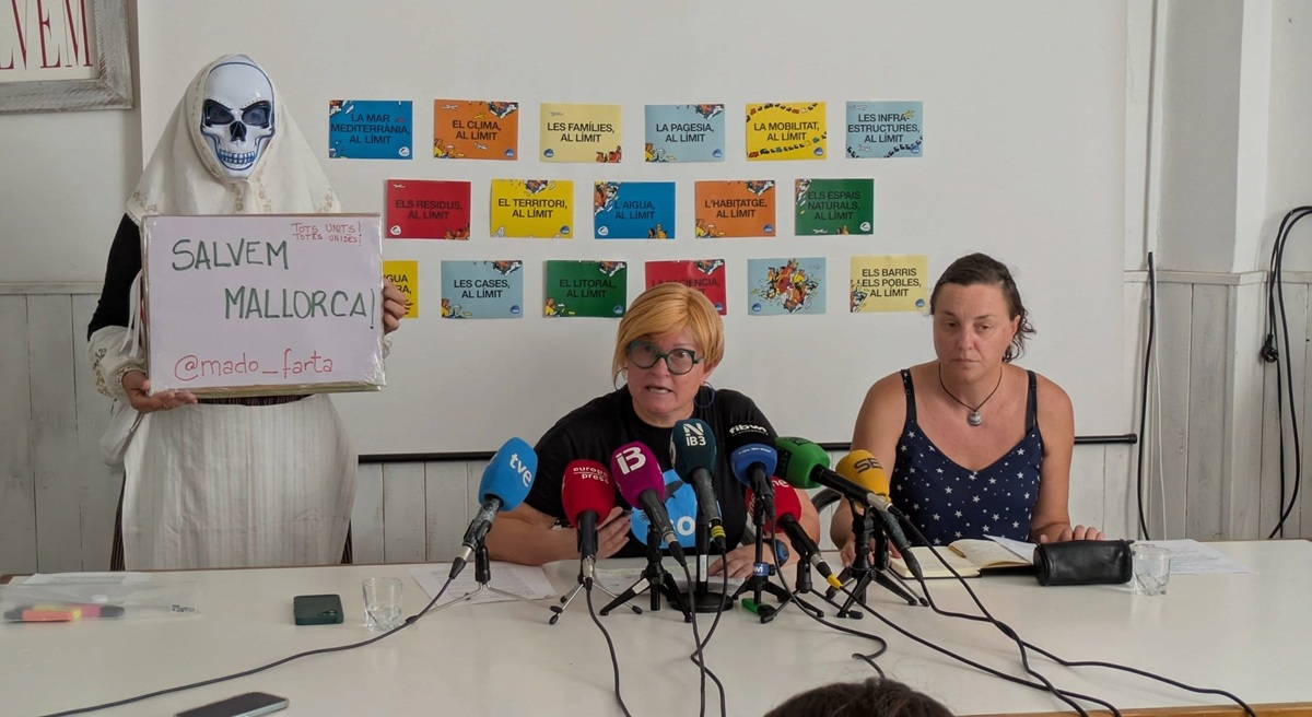 GOB y Terraferida reclaman el fin del alquiler turístico y más medidas para frenar la presión turística en Mallorca | Foto: GOB Mallorca GOB y Terraferida reclaman el fin del alquiler turístico y más medidas para frenar la presión turística en Mallorca | Foto: GOB Mallorca