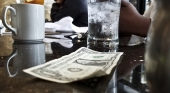 Adiós a las propinas: Restaurantes de Estados Unidos apuestan por eliminarlas | Foto: Circe Denyer
